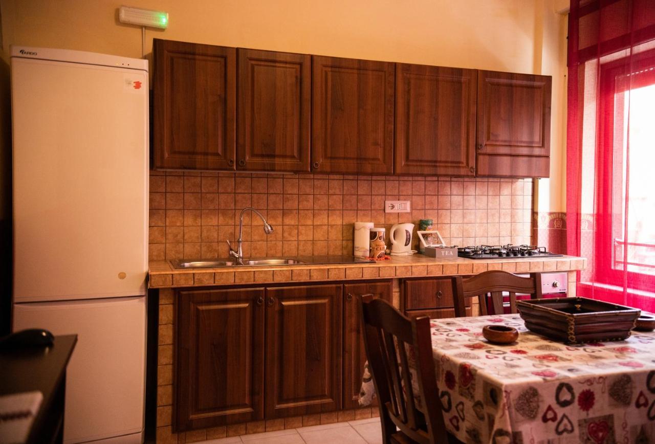 Casa Vacanza Dinastia Borbone - Centro Storico Neapel Exterior foto